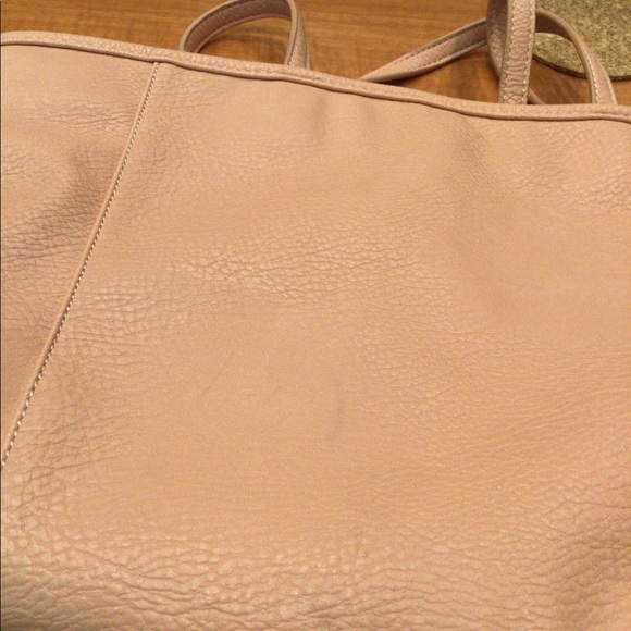 Slightly used BCGC Generation salmon pink tote - Picture 6 of 10